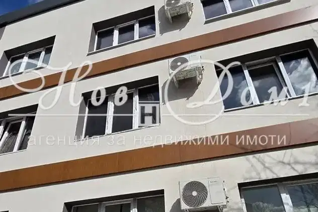 3-стаен апартамент с две непреходни спални в Лагера, София