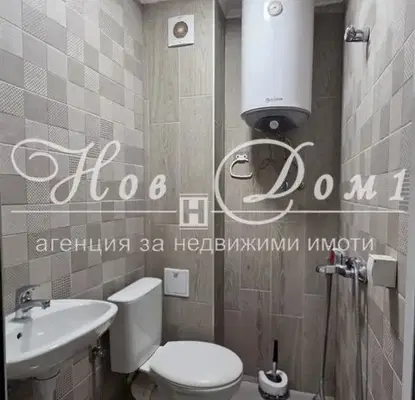 Снимка 5 — Четиристаен апартамент с три непреходни спални в Лагера, София