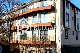 Двустаен апартамент в София, Левски