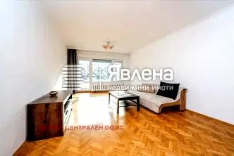 Тристаен апартамент в София, Лозенец
