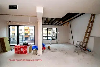 Апартамент с 4 спални в Лозенец с голяма тераса