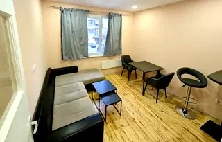 Двустаен апартамент с паркомясто в Лозенец, София