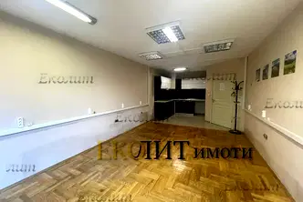 Тристаен апартамент с тераса в Лозенец, София