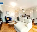Снимка 3 — Просторен 3-стаен апартамент с тераса в Лозенец, София