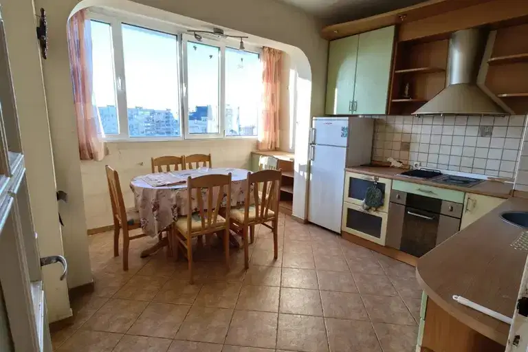 3-bedroom apartment in Sofiya, Lyulin 10