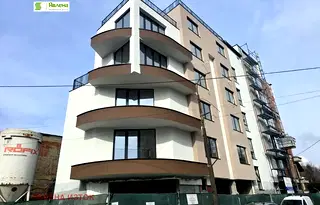 Тристаен апартамент с две тераси в Люлин 10, София