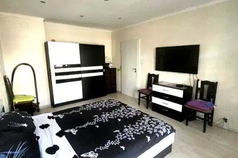 3-bedroom apartment in Sofiya, Lyulin 4