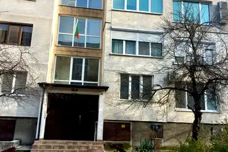 Тристаен апартамент с две тераси в Люлин 5, София