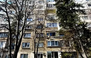 Двустаен апартамент с тераса в Люлин 6, София