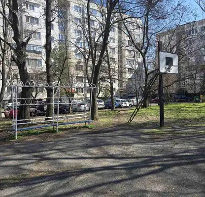 Снимка 2 — Тристаен апартамент с две тераси в Люлин 7, София