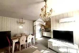 Тристаен апартамент с тераса в Малинова долина, София