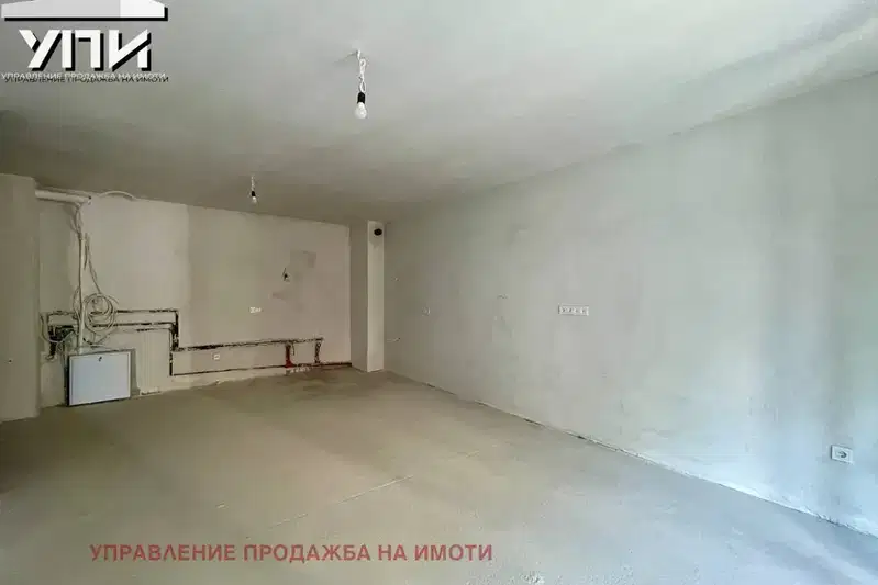 Тристаен апартамент с тераса в Малинова долина, София