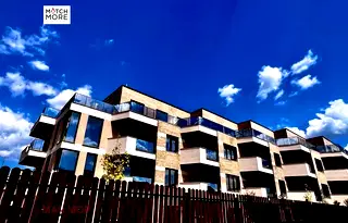 Просторен 4-стаен апартамент с южно изложение в Малинова долина, София