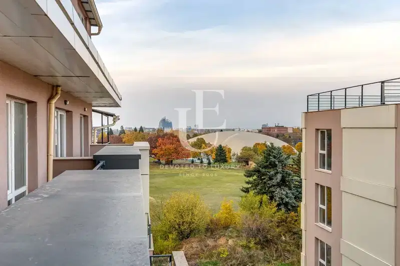Three-room apartment with terraces and parking space in Malinova dolina, Sofia