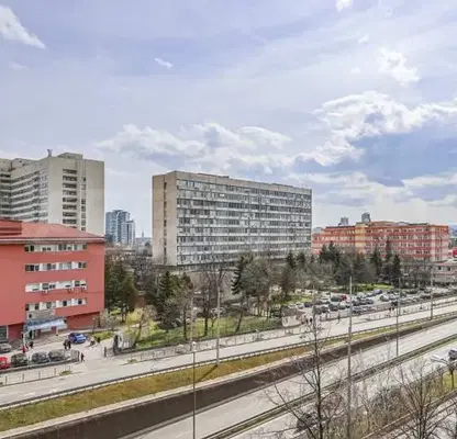 Снимка 2 — Апартамент с 3 стаи в Медицинска академия, София с тераси