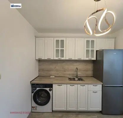 Photo 2 — Three-room apartment with two terraces in Mladost 1, Sofia