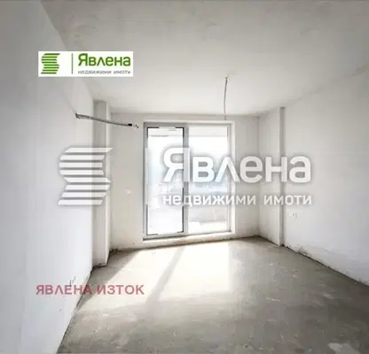 Снимка 3 — Тристаен апартамент с тераса и панорамна гледка в Младост 4, София