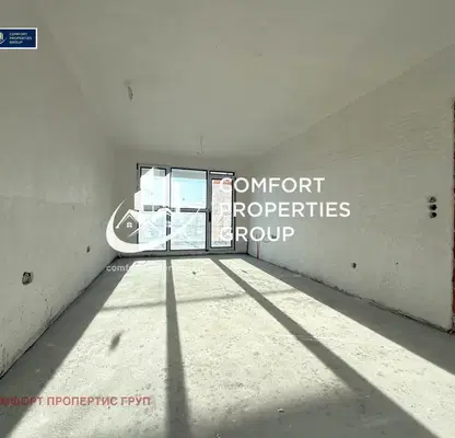 Photo 2 — Four-room apartment in Mladost 4 with south aspect