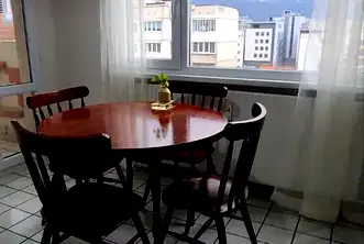 Просторен 3-стаен апартамент с гледка към Витоша в Младост 4