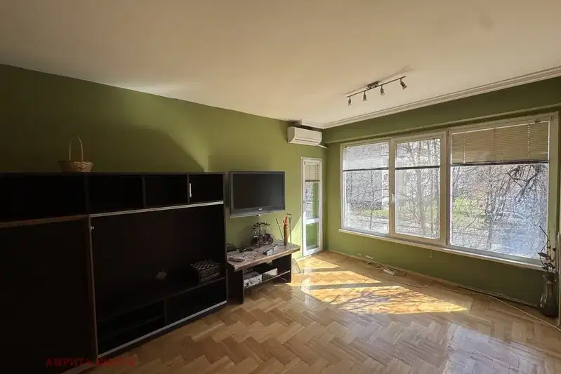 3-bedroom apartment in Sofiya, Nadejda 2