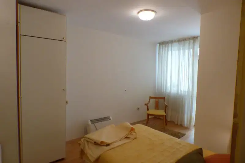 3-bedroom apartment in Sofiya, Nadejda 4