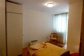 Тристаен апартамент с 4 балкона в Надежда 4, София