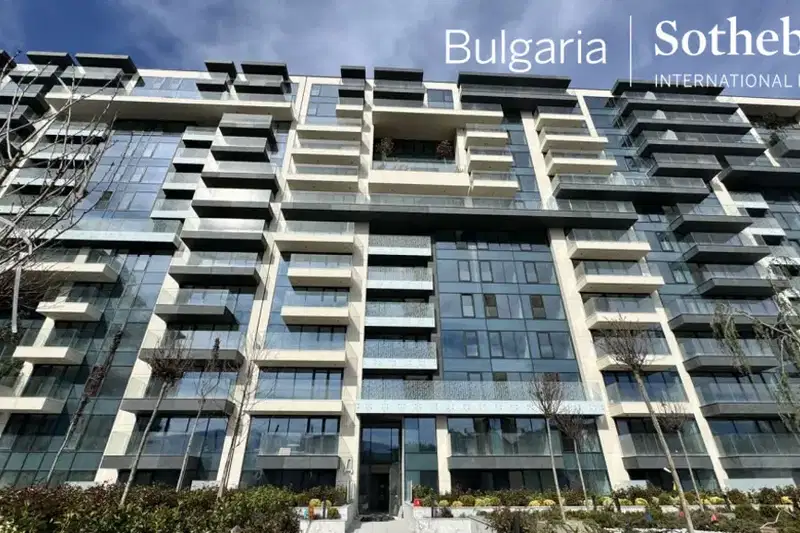 Three-room apartment with terrace in Oborishte, Sofia, new-build