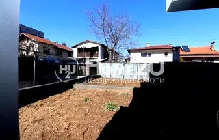 Двустаен апартамент с голям двор в Овча купел, София