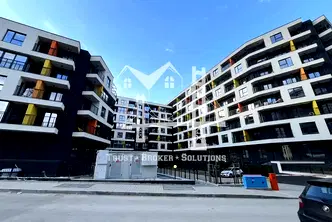 Двустаен апартамент с двор в Овча купел, София