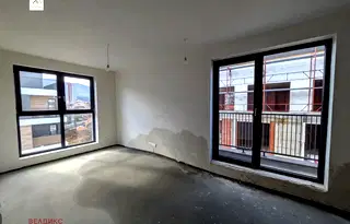 Тристаен апартамент с югозападно изложение в Овча купел, София