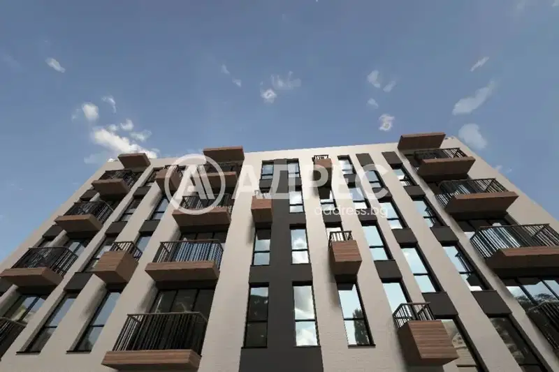Тристаен апартамент в София, Овча купел