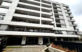 Тристаен апартамент с тераси и панорама в Овча купел, София