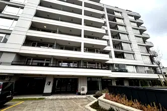 Тристаен апартамент с тераси и панорама в Овча купел, София
