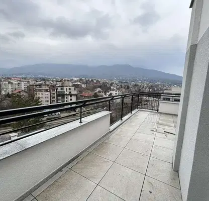 Снимка 3 — Тристаен апартамент с тераса и панорама в Овча купел, София