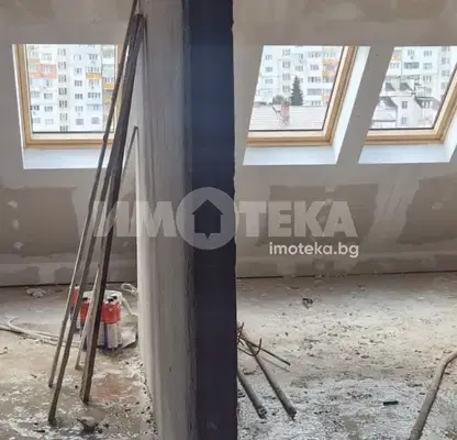 Снимка 4 — Многостаен 4-стаен апартамент в Овча купел с гараж