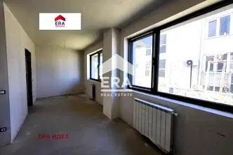 Тристаен апартамент в София, Редута