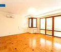 Снимка 5 — Просторен 5-стаен апартамент с гледка към парк в Редута, София
