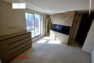Двустаен апартамент с възможност за две студиа в Слатина, София