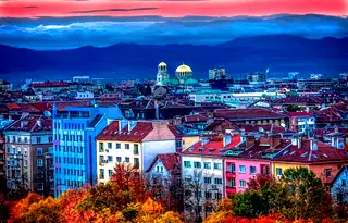 Двустаен апартамент с тераса и гледка към Витоша в Сухата река, София