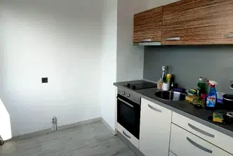 Двустаен апартамент с панорамна гледка в Света Троица, София