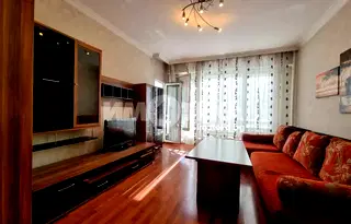 Тристаен апартамент с две тераси в Света Троица, София