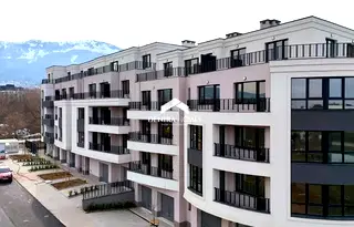 Двустаен апартамент с панорамна гледка в кв. Витоша, София