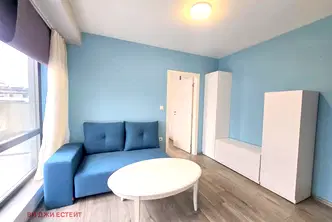 Двустаен апартамент с тераса в кв. Витоша, София