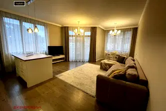 Тристаен апартамент с две тераси в кв. Витоша, София