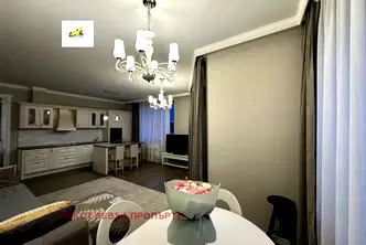 Тристайен апартамент с паркомясто в ж.к. Витоша, София