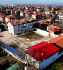 Апартамент 2-стаен във Враждебна с паркомясто и охрана
