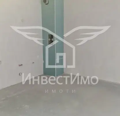 Снимка 4 — Тристаен апартамент с тераса в Връбница 1, София
