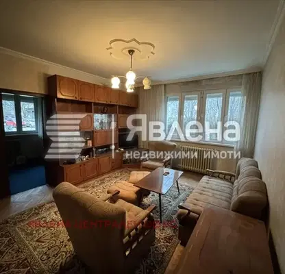 Снимка 5 — Просторен 3-стаен апартамент в Яворов с мазе