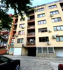 Двустаен апартамент с паркомясто в Зона Б-18, София