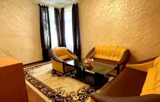 Тристаен апартамент 90 кв.м в Зона Б-18 с тераса